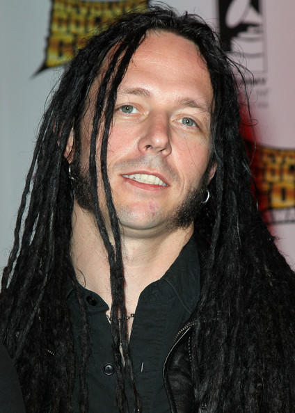 John Moyer lanseaza linia vestimentara Dread